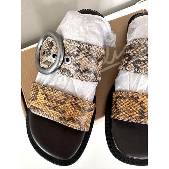 New Zodiac Frida Sandals Womens Buckled Two-Band Slide Sz 7 Round toe Cushioned - Picture 3 of 8